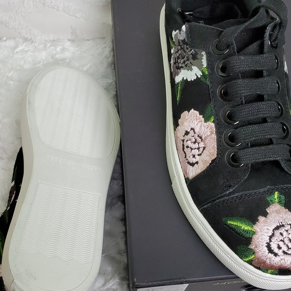 New Rebecca minkoff Bleecker floral embroidered sneakers size 7 - Picture 6 of 7